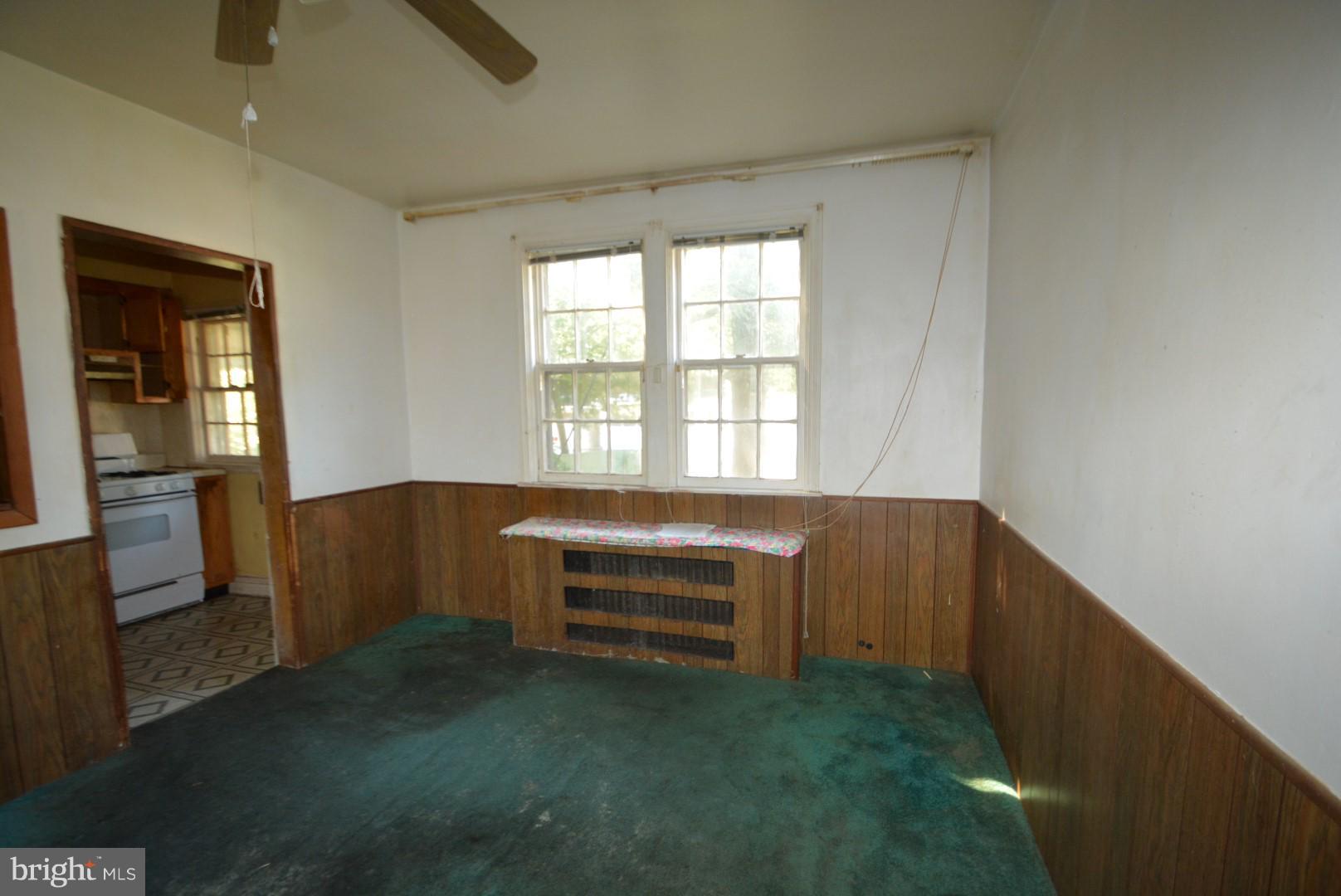 826 Braeside Road Baltimore, MD 21229 - Photo 9 of 20 Dining Room