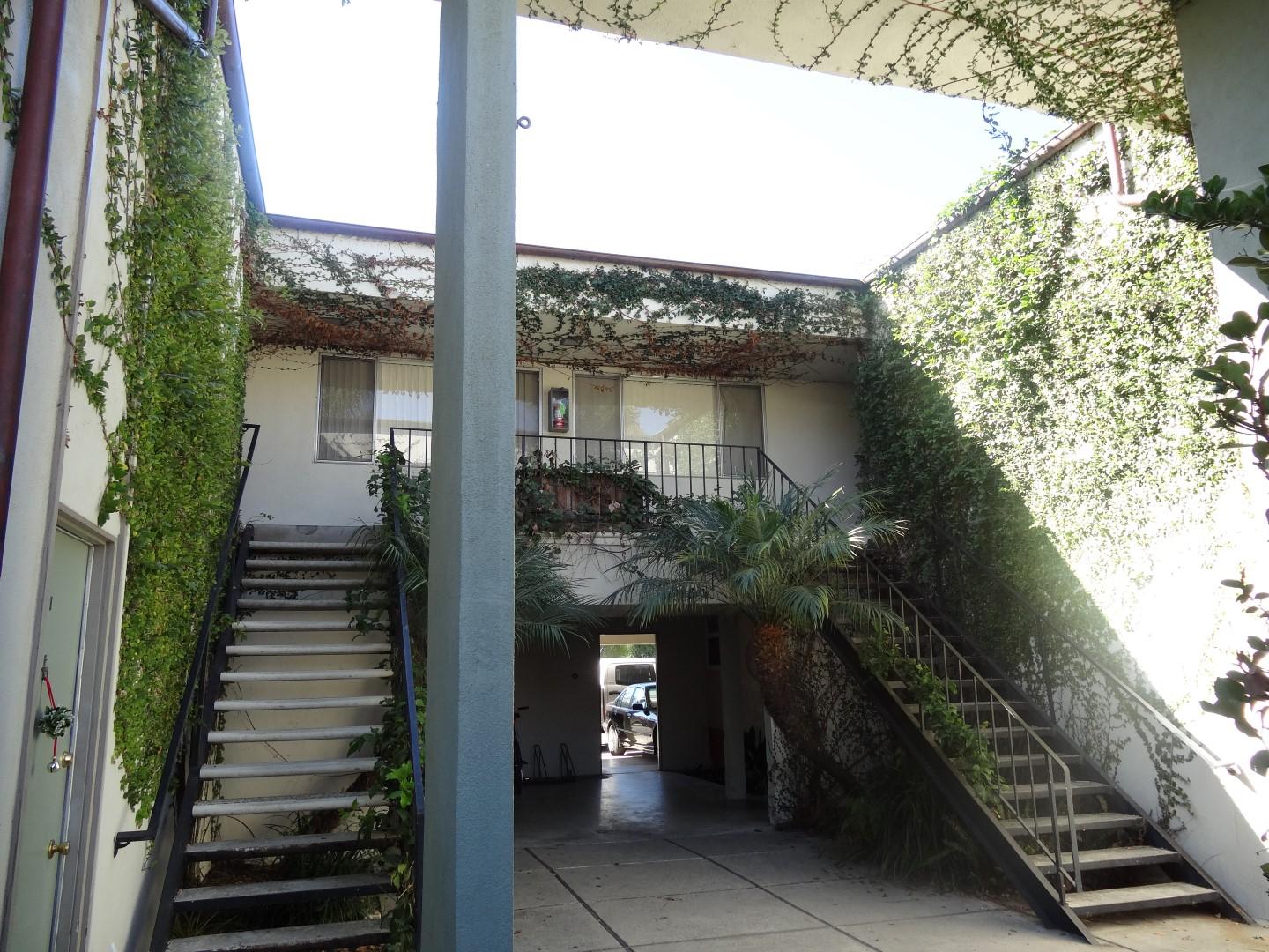 6509 Seville Road Goleta, CA 93117 - Photo 4 of 11 DSC02546 (Large)