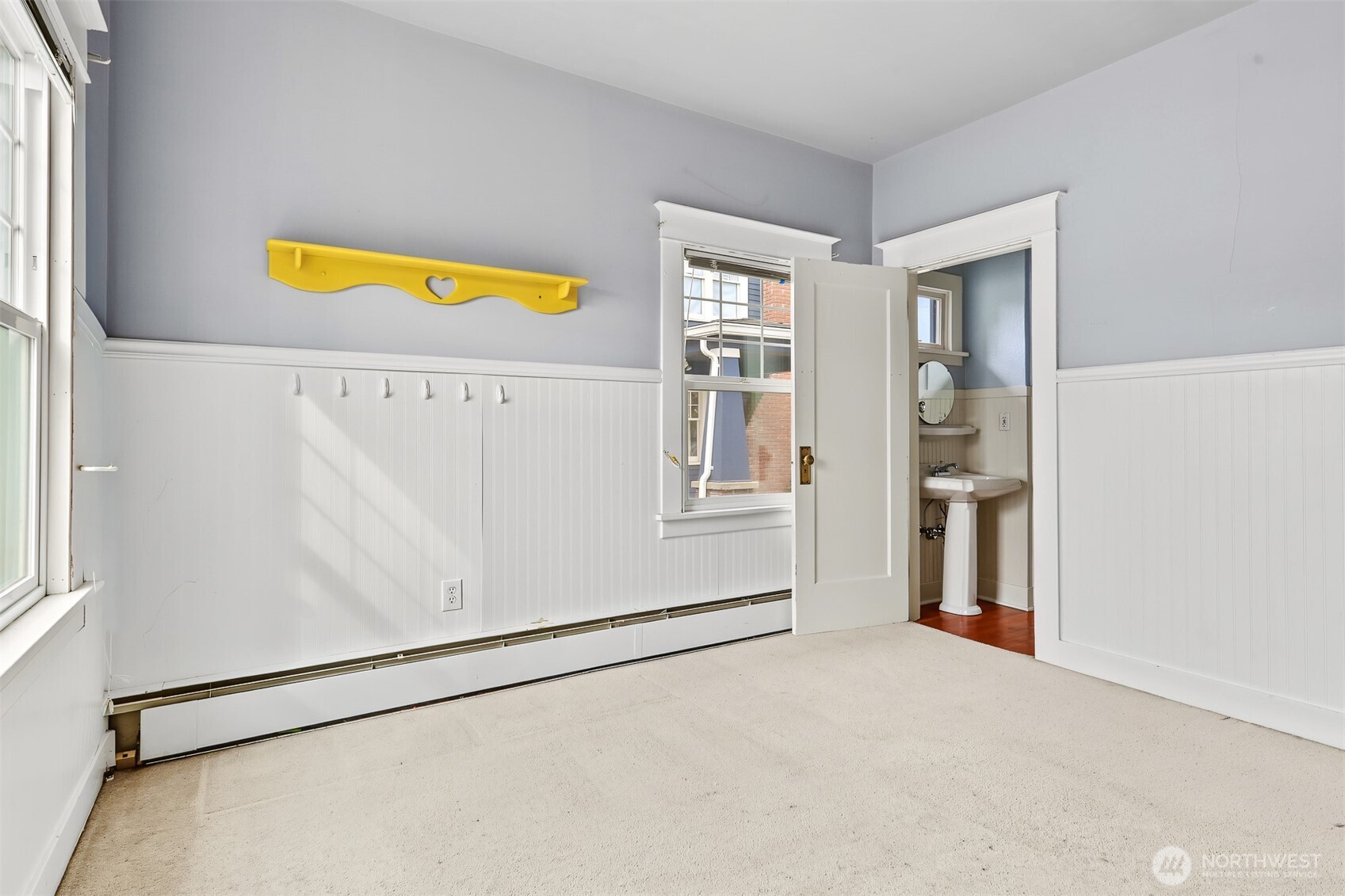 1010 Rucker Avenue Everett, WA 98201 - Photo 21 of 37 Gallery Image 21