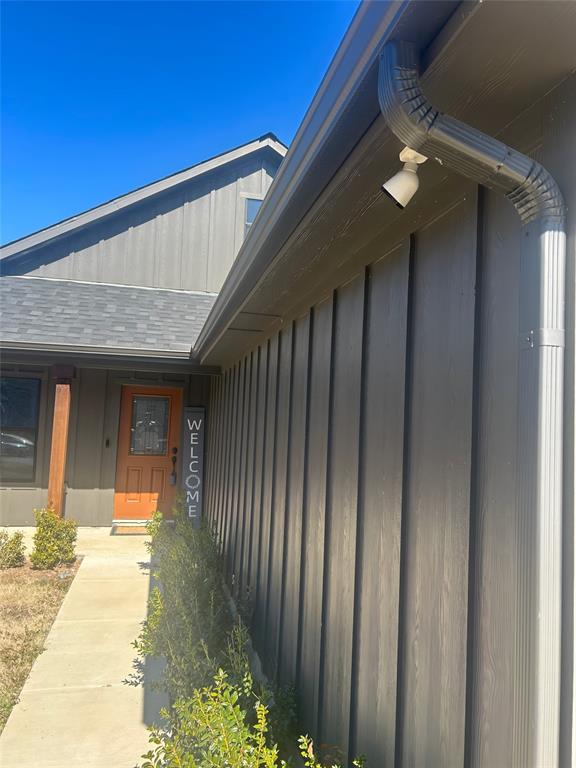 2631 Fish Tank Road Corsicana, TX 75110 - Photo 8 of 40 a view of entryway