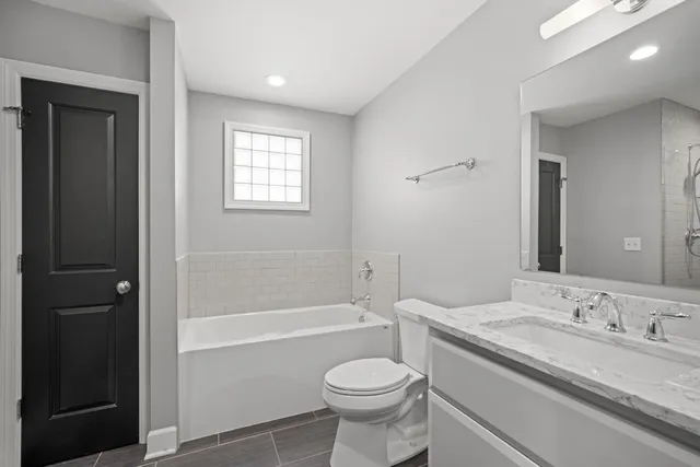 $604,900 | 2432 North Lake Drive, Milwaukee, WI 53211