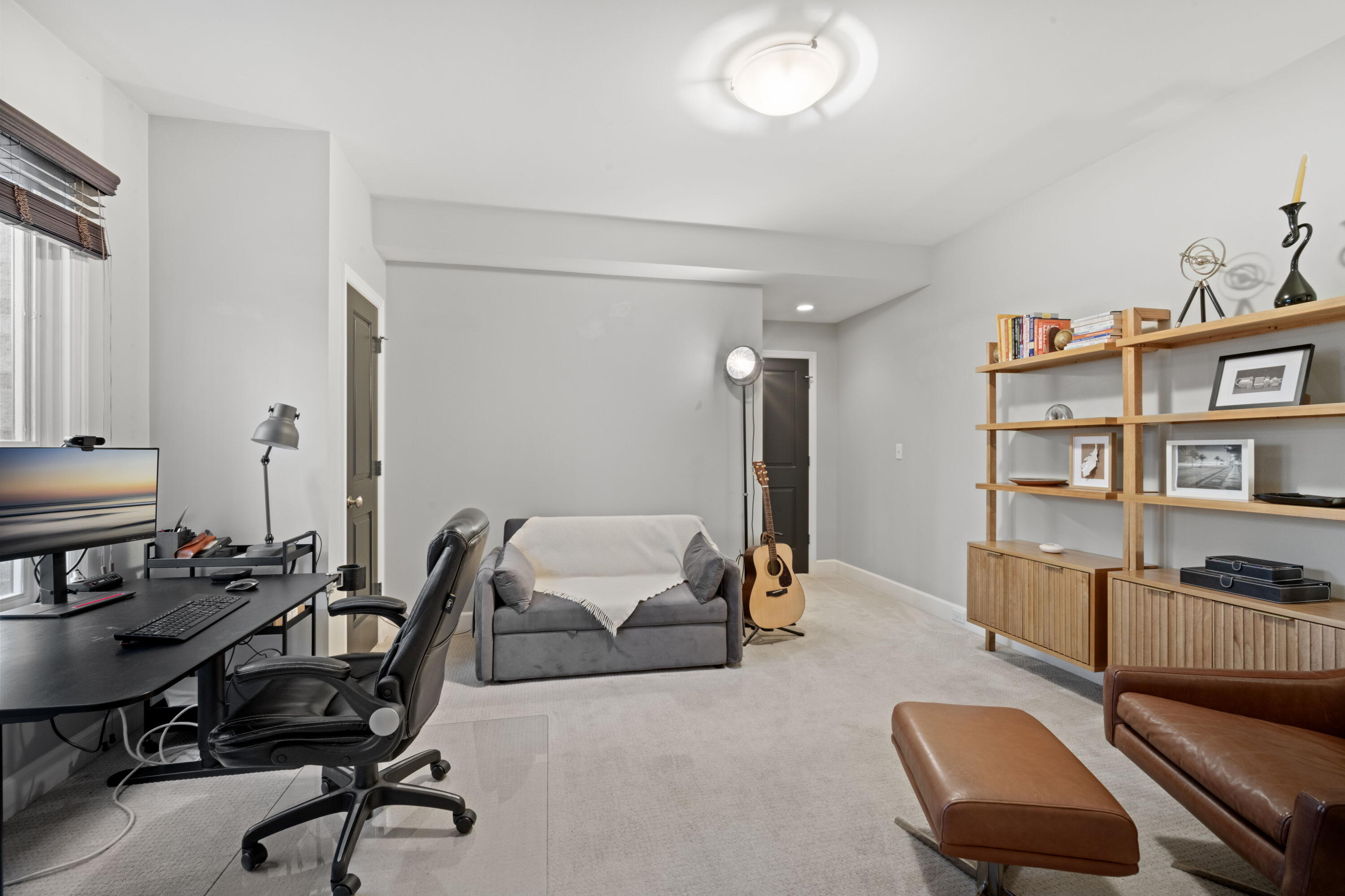 2432 North Lake Drive Milwaukee, WI 53211 - Photo 10 of 28 Main Floor Bedroom/Den