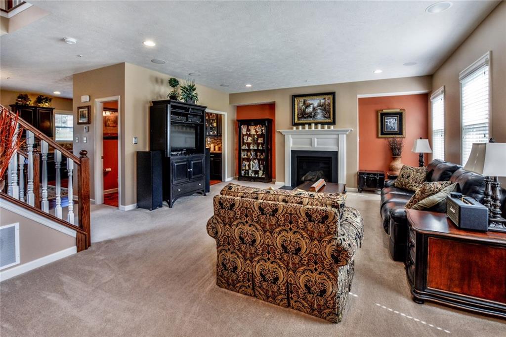 131 Shenot Road Wexford, PA 15090 - Photo 3 of 25 Gallery Image 3