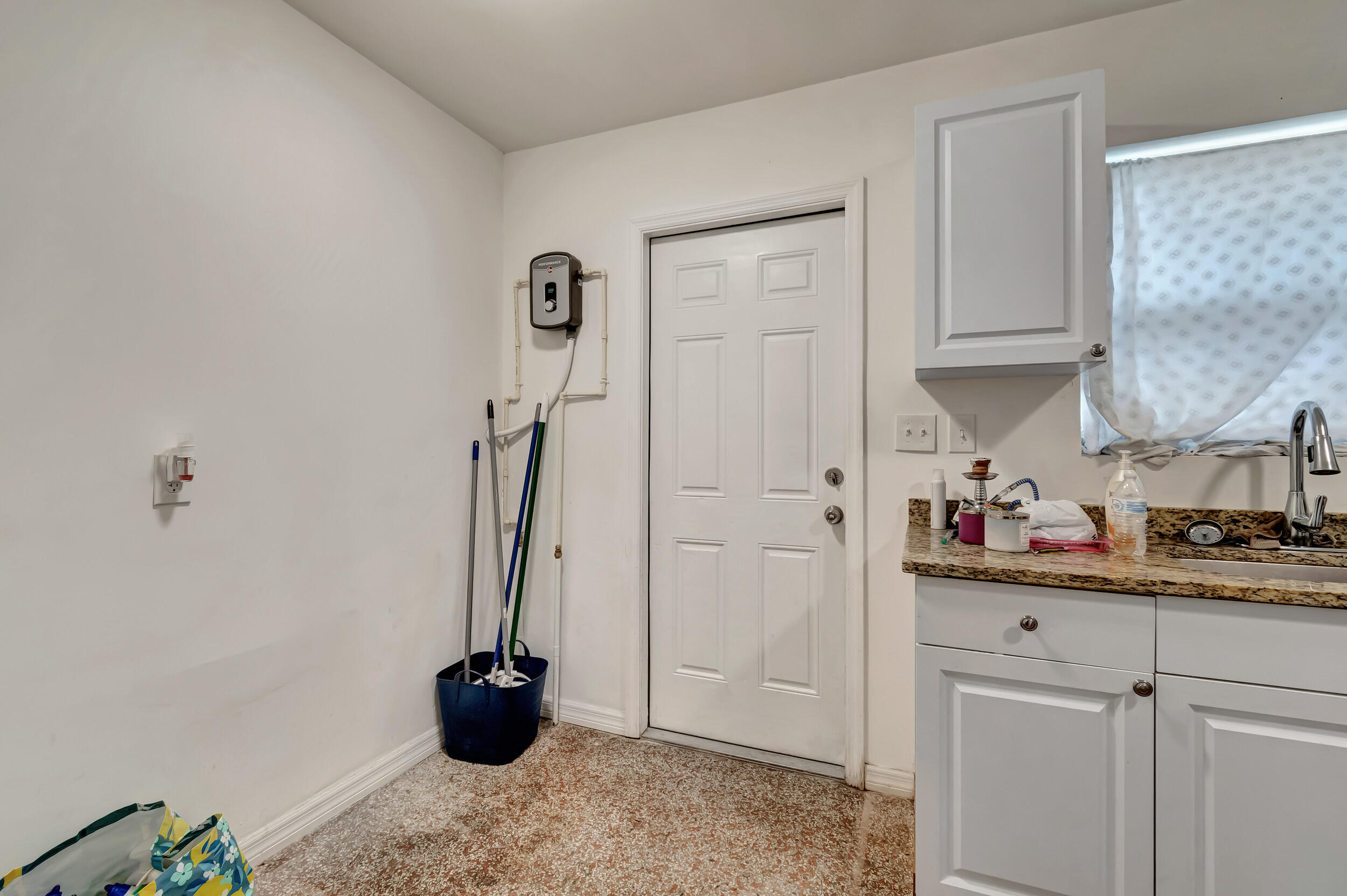 117 West 17th Street, Unit A Riviera Beach, FL 33404 - Photo 8 of 24 25_dsc_2011
