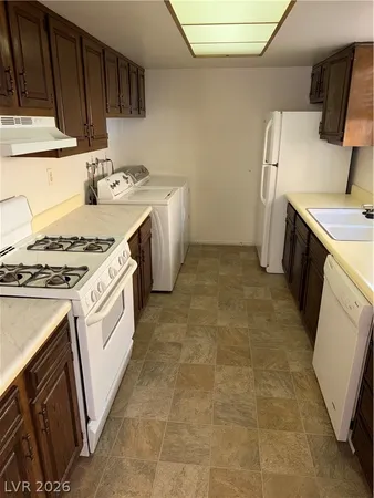 $995 | 4630 Koval Lane, Unit 55, Las Vegas, NV 89109