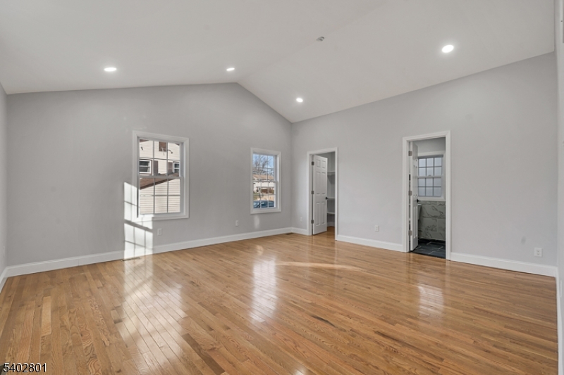 21 Vauxhall Road East Brunswick, NJ 08816 - Photo 14 of 40