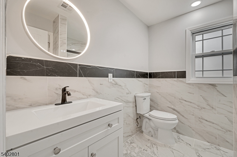 21 Vauxhall Road East Brunswick, NJ 08816 - Photo 20 of 40