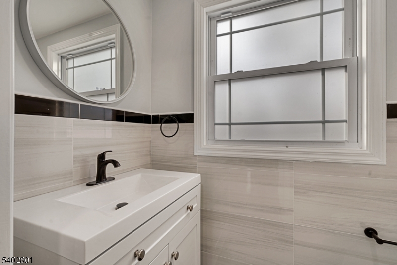 21 Vauxhall Road East Brunswick, NJ 08816 - Photo 21 of 40