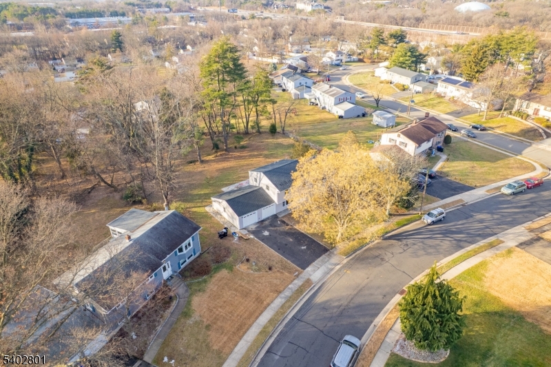 21 Vauxhall Road East Brunswick, NJ 08816 - Photo 33 of 40