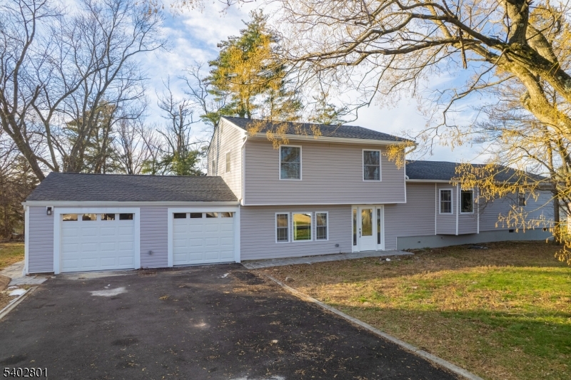 21 Vauxhall Road East Brunswick, NJ 08816 - Photo 4 of 40