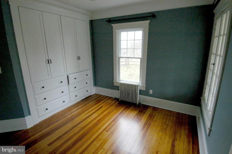 20290 Cockerill Road Purcellville, VA 20132 - Photo 2 of 12 Bedroom #1