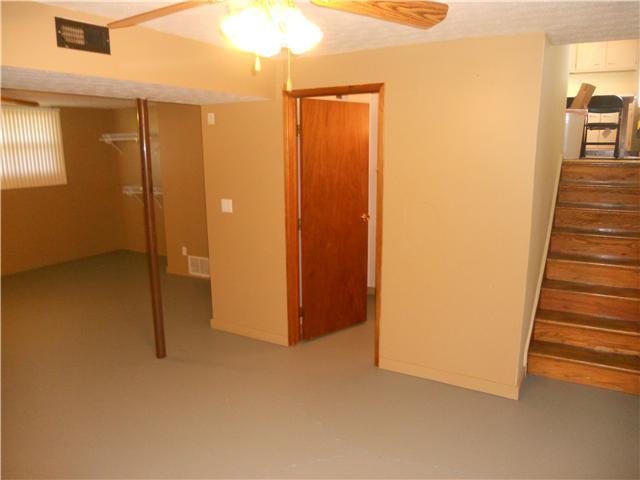 3375 Oakcrest Road Columbus, OH 43232 - Photo 6 of 8 Gallery Image 6