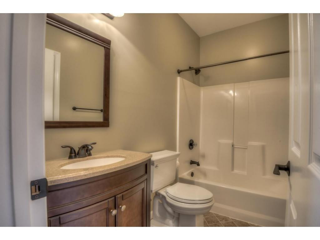 147 Spider Barnes Road Jonesborough, TN 37659 - Photo 17 of 24 Guest Bath