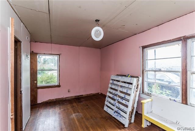 931 Greys Point Road Topping, VA 23169 - Photo 11 of 20 Gallery Image 11