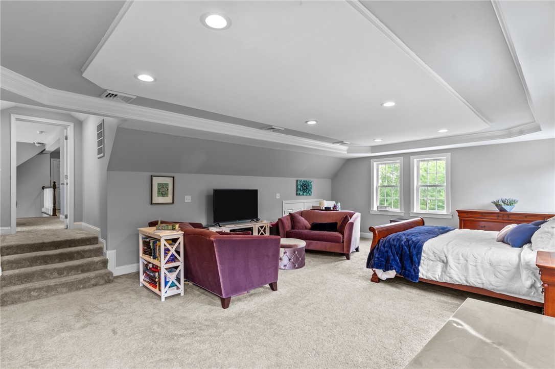 142 Whipple Road Smithfield, RI 02917 - Photo 17 of 50 Gallery Image 17