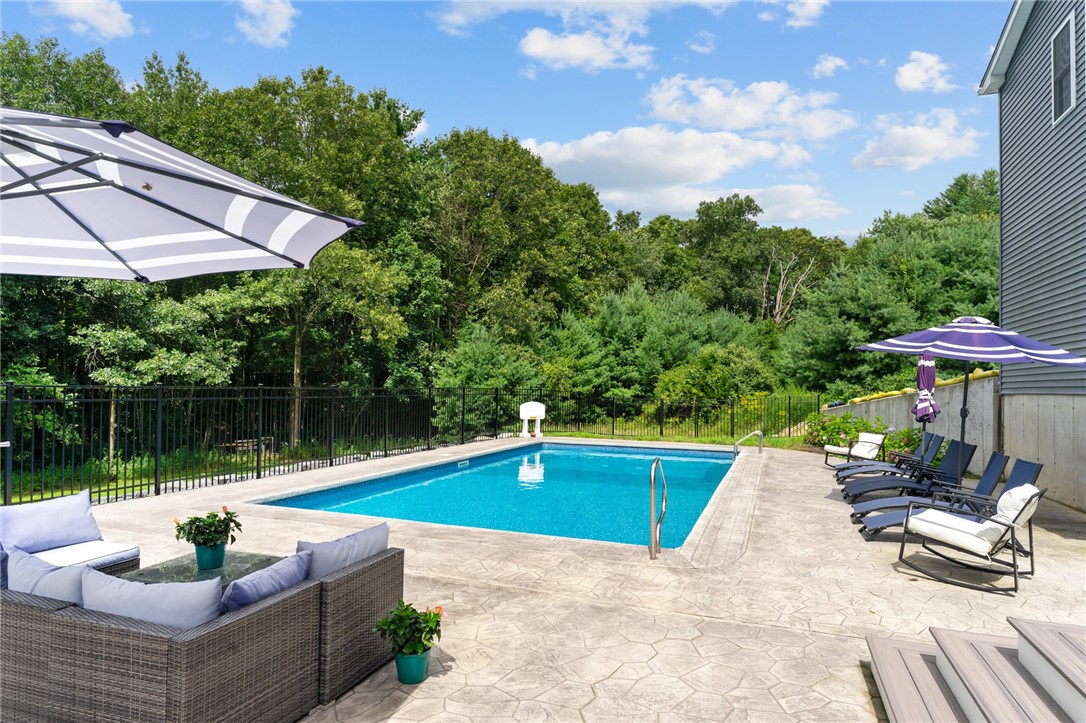 142 Whipple Road Smithfield, RI 02917 - Photo 45 of 50 Gallery Image 45
