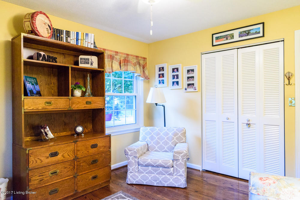 126 Blue Fields Road Louisville, KY 40223 - Photo 19 of 33 kylepostphotography (49 of 88)