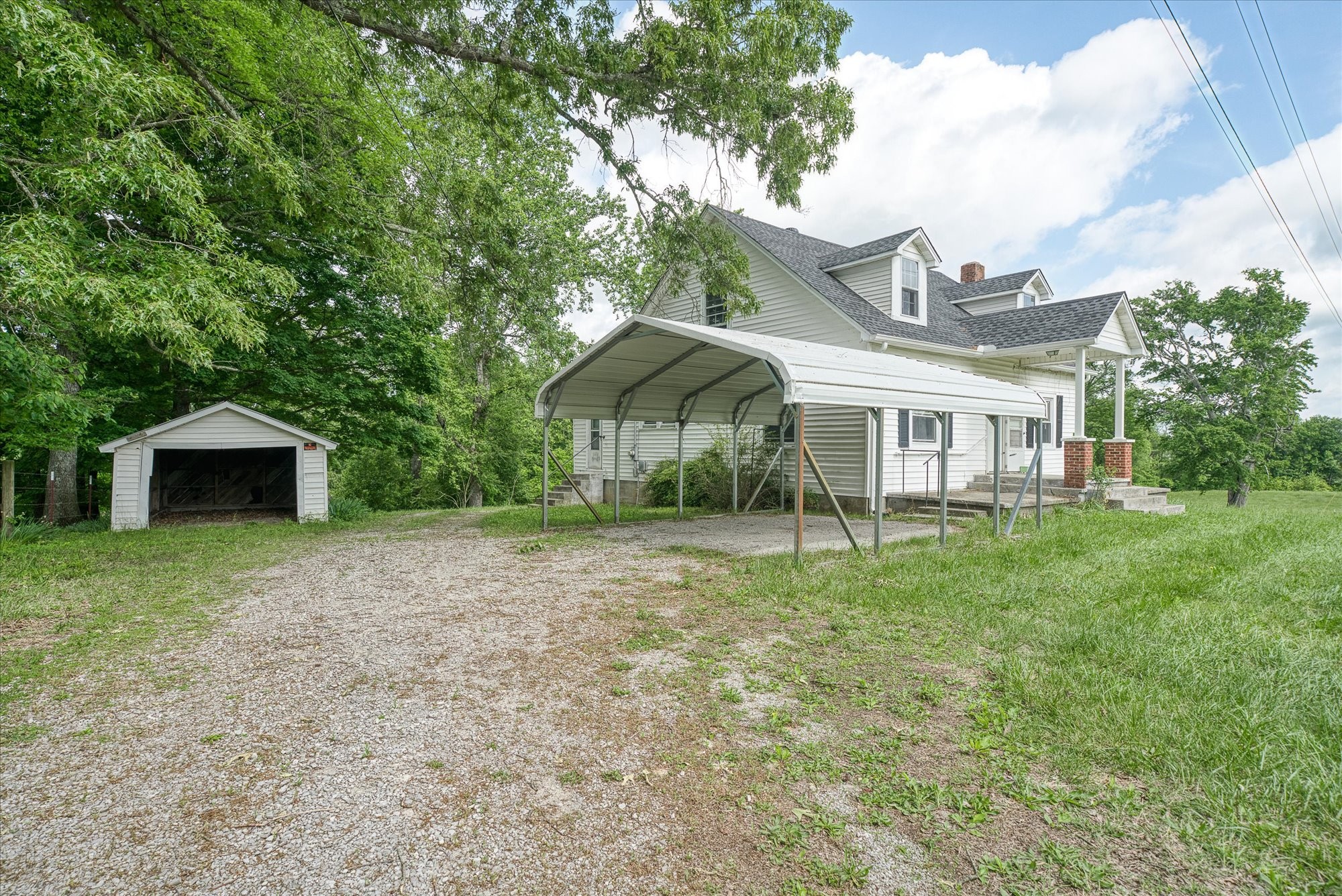 12420 Old Kentucky Road Walling, TN 38587 - Photo 3 of 34 Gallery Image 3