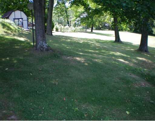4918 Williamsport Road Elizabeth, PA 15037 - Photo 15 of 18 Yard/Garden.
