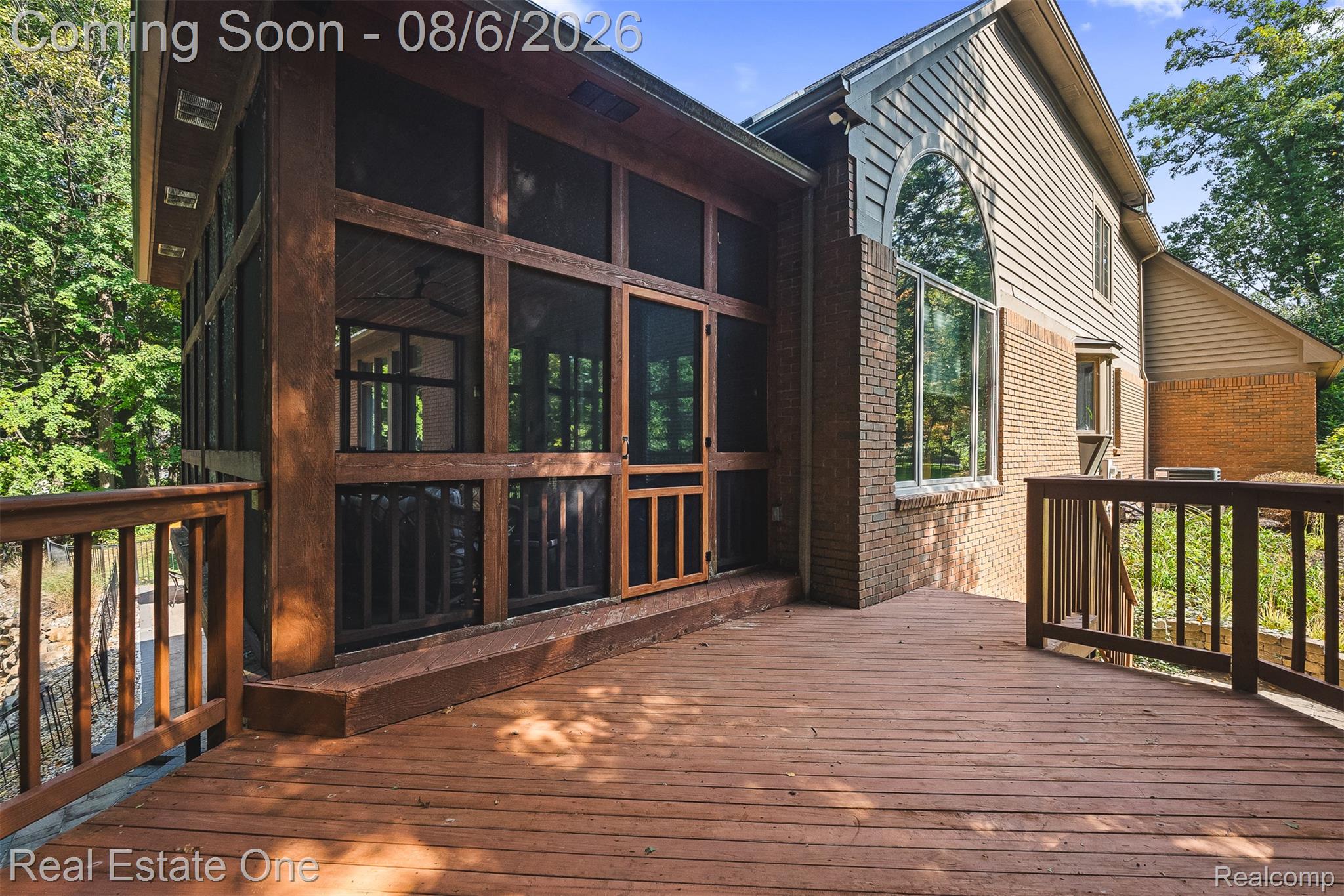 7798 Fieldstone Ridge Clarkston, MI 48348 - Photo 15 of 19 09-fieldstone-14.jpg