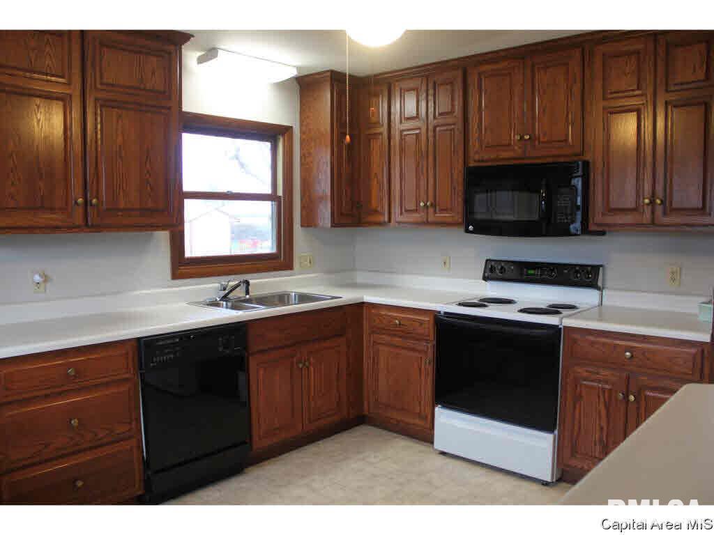33 Locksley Lane Springfield, IL 62704 - Photo 5 of 25