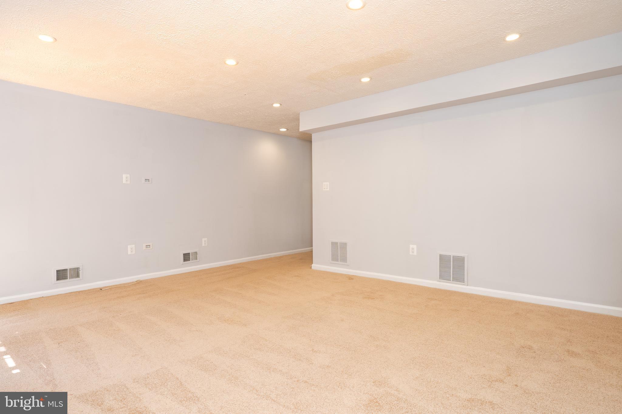 2011 Pieris Court Vienna, VA 22182 - Photo 19 of 39