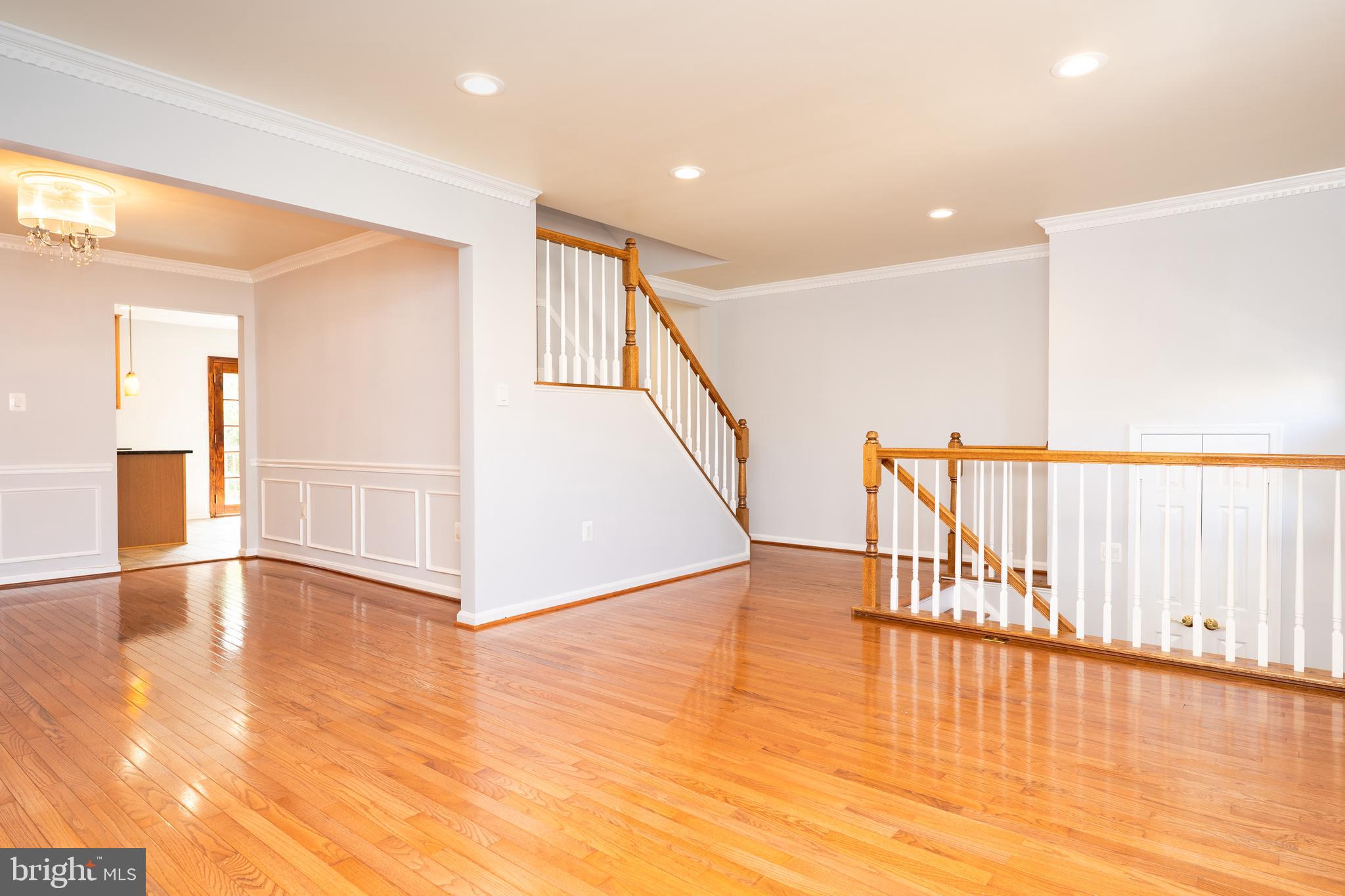 2011 Pieris Court Vienna, VA 22182 - Photo 3 of 39 a view of an entryway with wooden floor