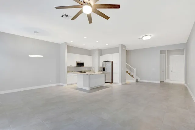 $4,350 | 4924 Pointe Midtown Way, Unit 21, Palm Beach Gardens, FL 33418