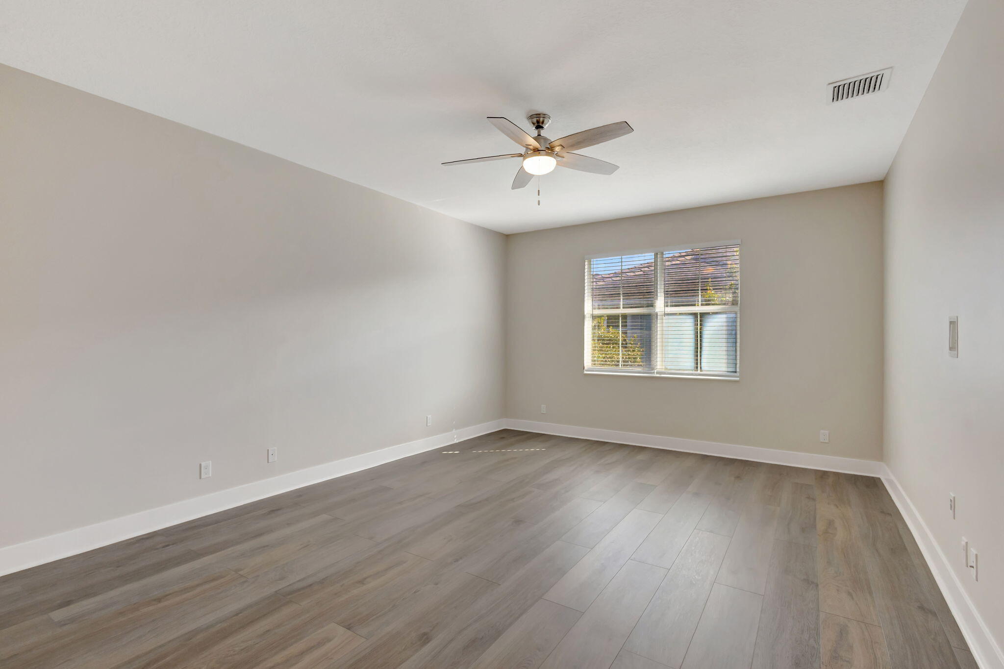 4924 Pointe Midtown Way, Unit 21 Palm Beach Gardens, FL 33418 - Photo 26 of 69 27-web-or-mls-5D1A2336