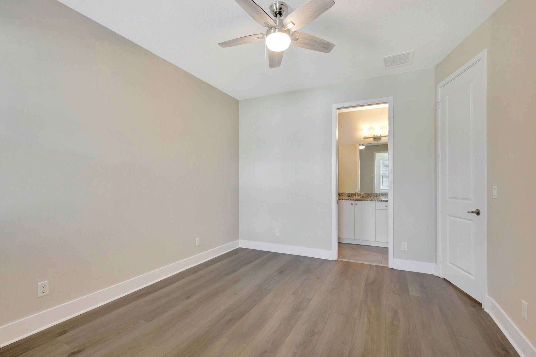 4924 Pointe Midtown Way, Unit 21 Palm Beach Gardens, FL 33418 - Photo 34 of 69 35-web-or-mls-5D1A2376