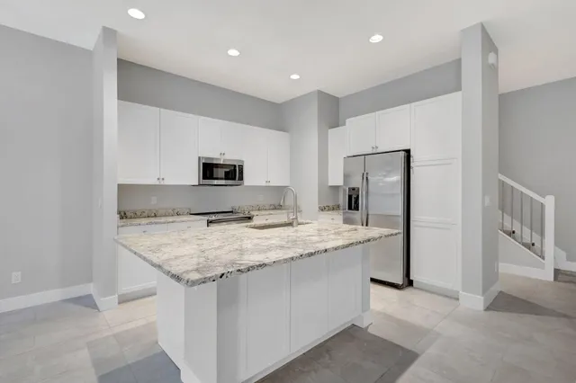 $4,350 | 4924 Pointe Midtown Way, Unit 21, Palm Beach Gardens, FL 33418