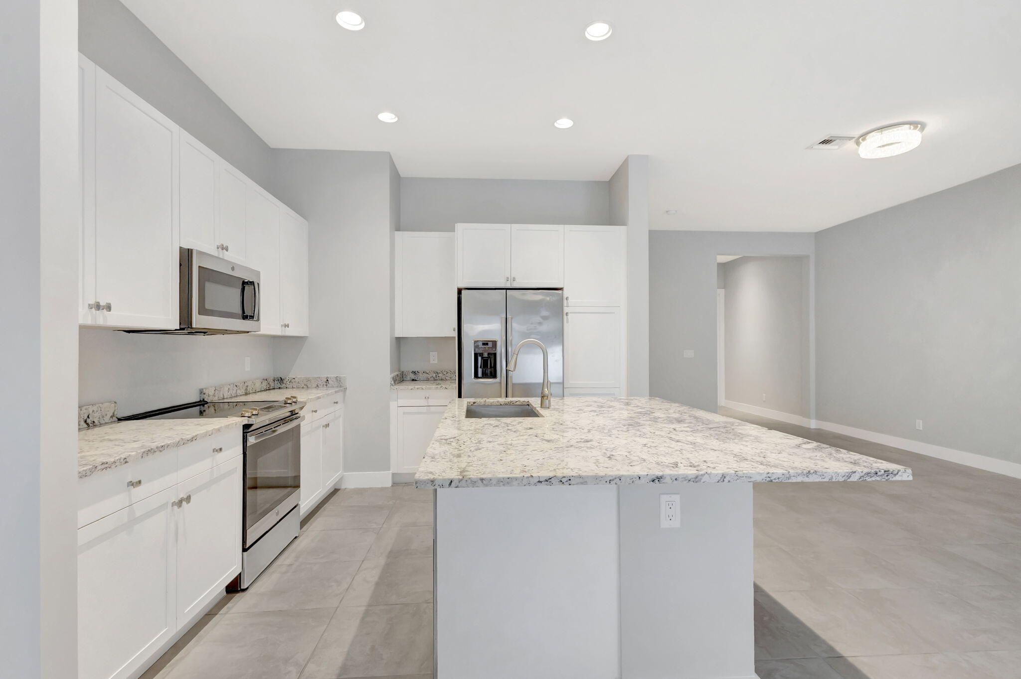 4924 Pointe Midtown Way, Unit 21 Palm Beach Gardens, FL 33418 - Photo 9 of 69 11-web-or-mls-5D1A2236