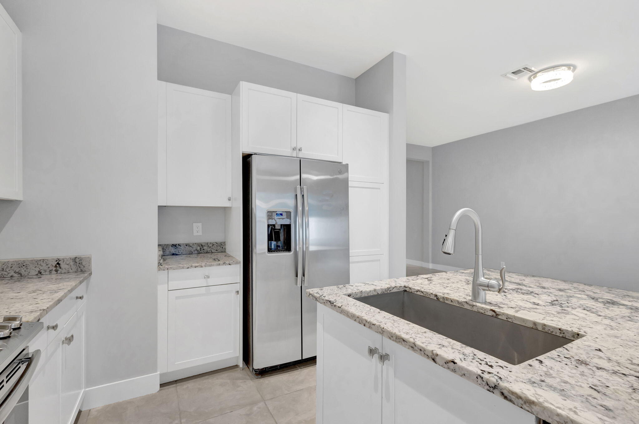 4924 Pointe Midtown Way, Unit 21 Palm Beach Gardens, FL 33418 - Photo 10 of 69 12-web-or-mls-5D1A2241