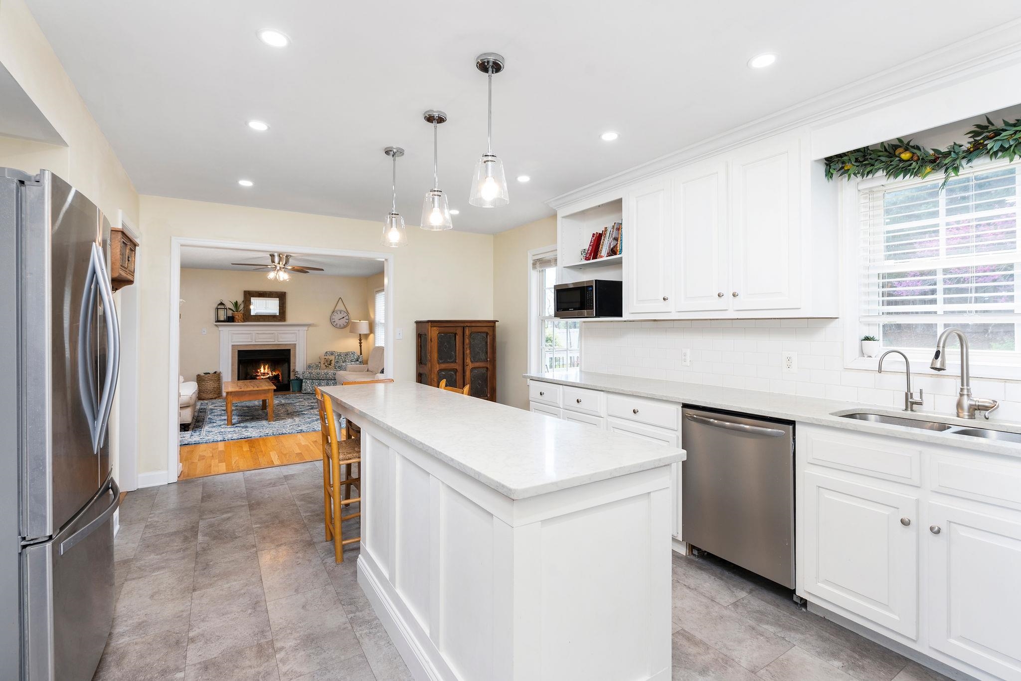 1632 Chatham Road Waynesboro, VA 22980 - Photo 11 of 65 Gallery Image 11