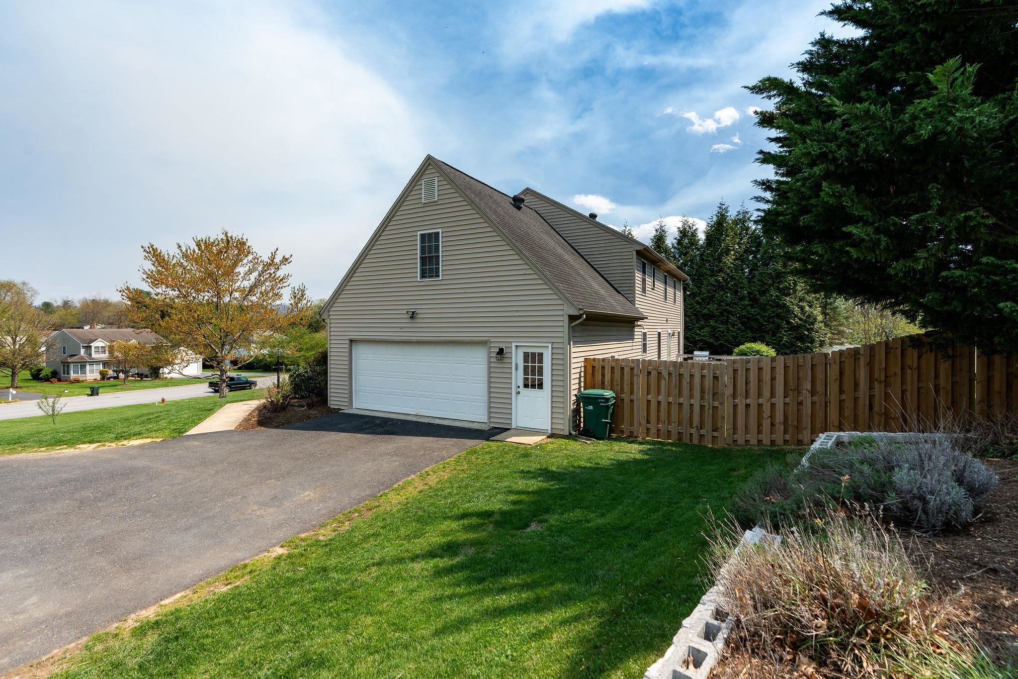 1632 Chatham Road Waynesboro, VA 22980 - Photo 55 of 65 Gallery Image 55