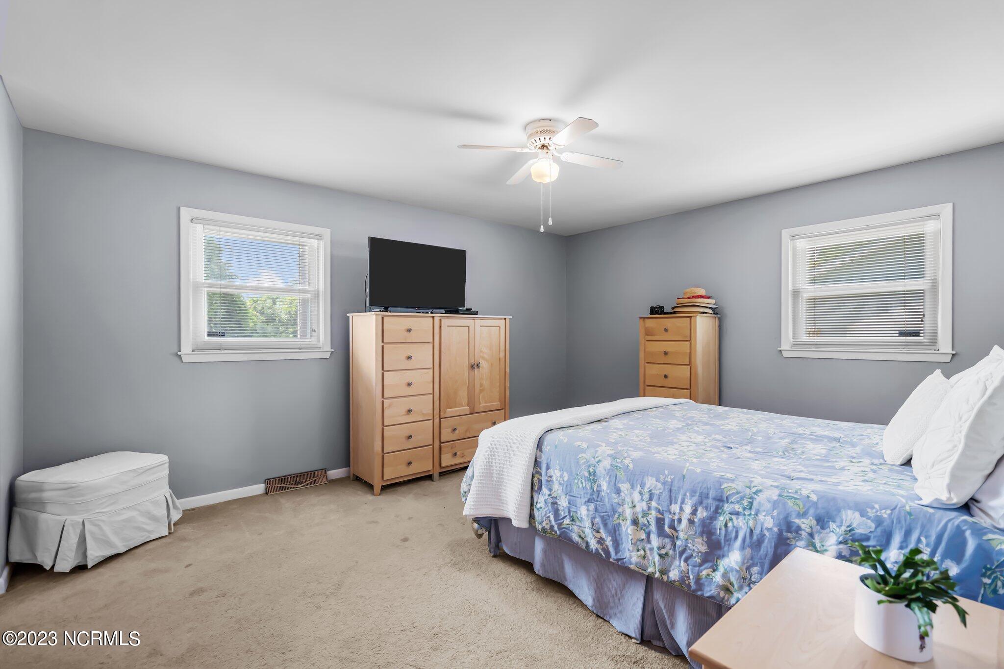 218 Windemere Road Wilmington, NC 28405 - Photo 26 of 57 17-web-or-mls-DSC03843