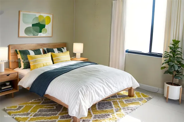 $1,500 | 901 Hillcrest Drive, Unit 311, Hollywood, FL 33021