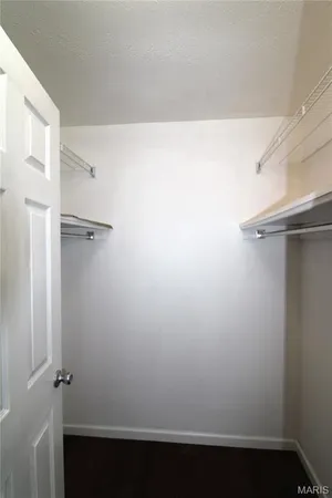 $2,595 | 736 Henry Avenue, Ballwin, MO 63011