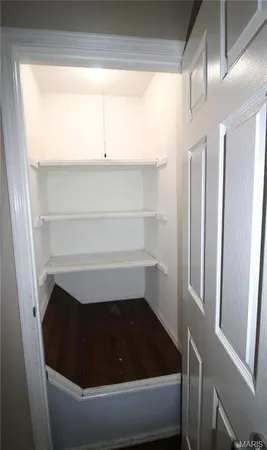 $2,595 | 736 Henry Avenue, Ballwin, MO 63011