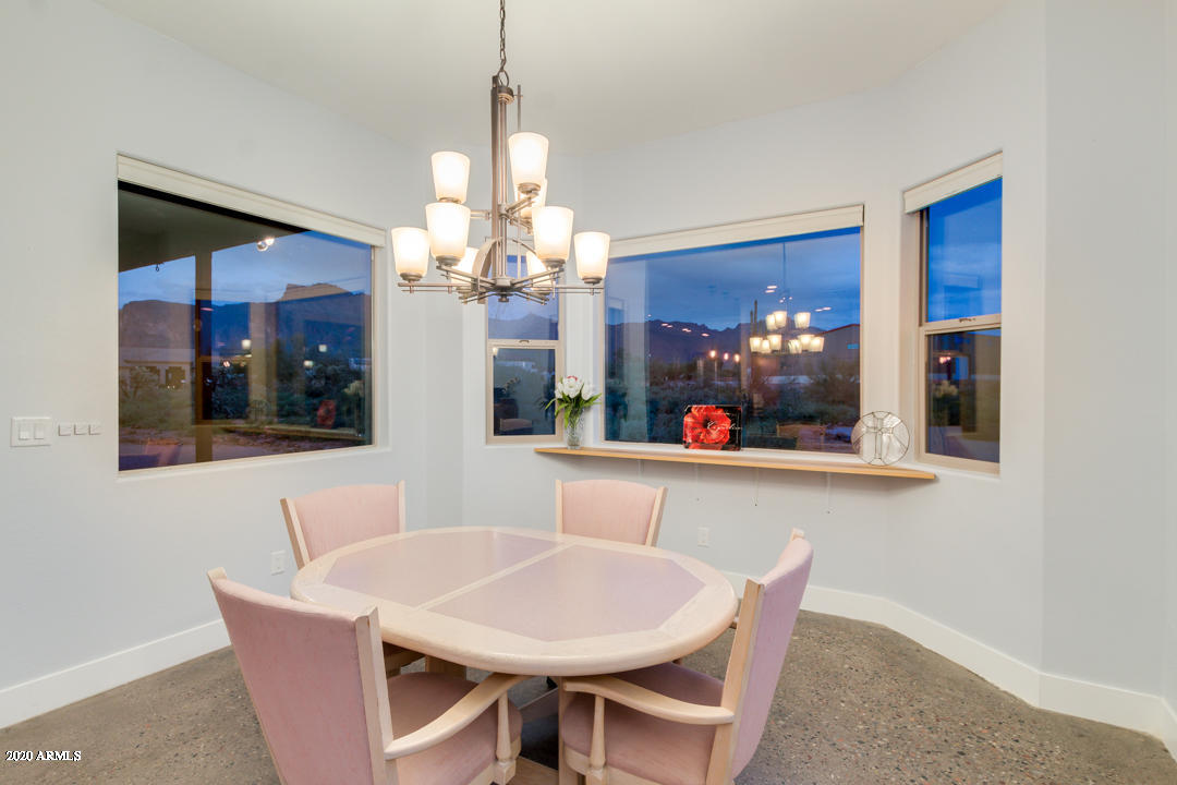 2075 South Geronimo Road Apache Junction, AZ 85119 - Photo 28 of 72 Dining Room