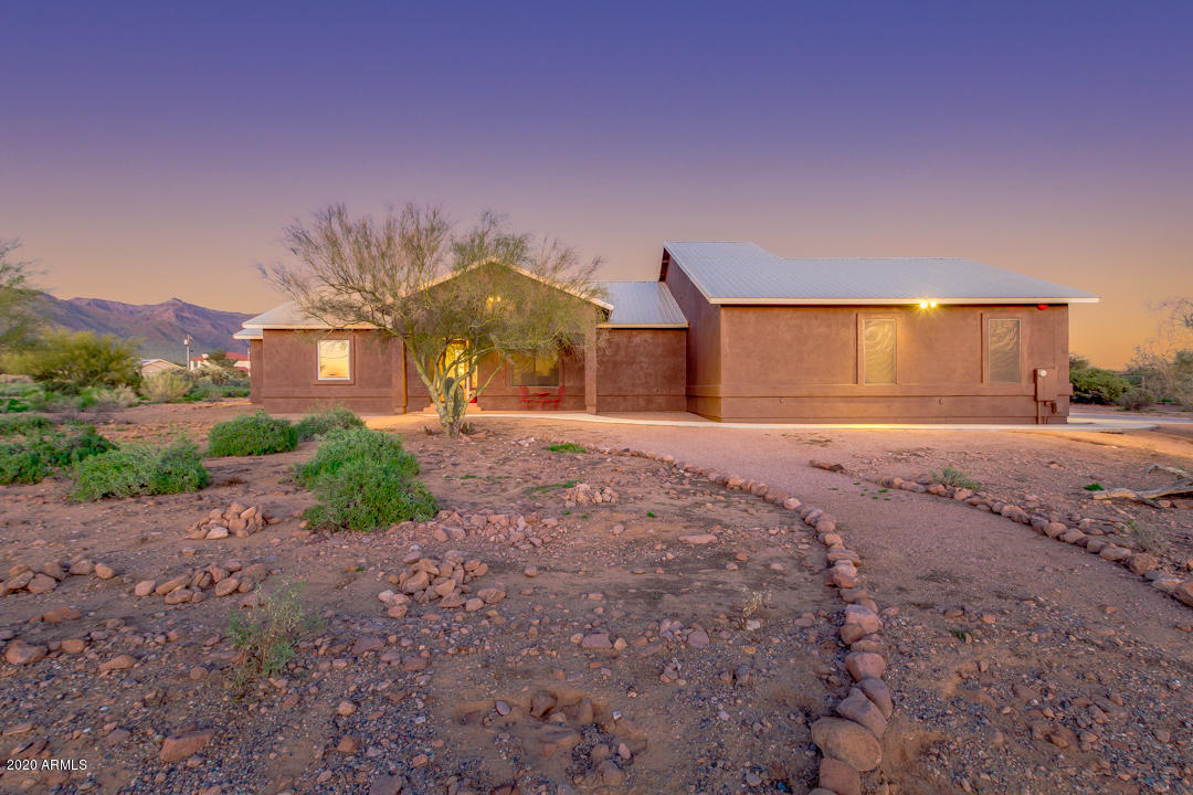 2075 South Geronimo Road Apache Junction, AZ 85119 - Photo 3 of 72 Front
