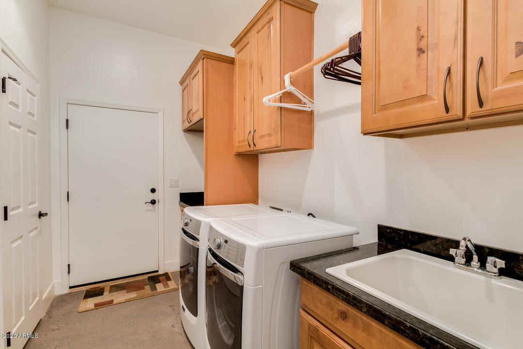 2075 South Geronimo Road Apache Junction, AZ 85119 - Photo 46 of 72 Laundry