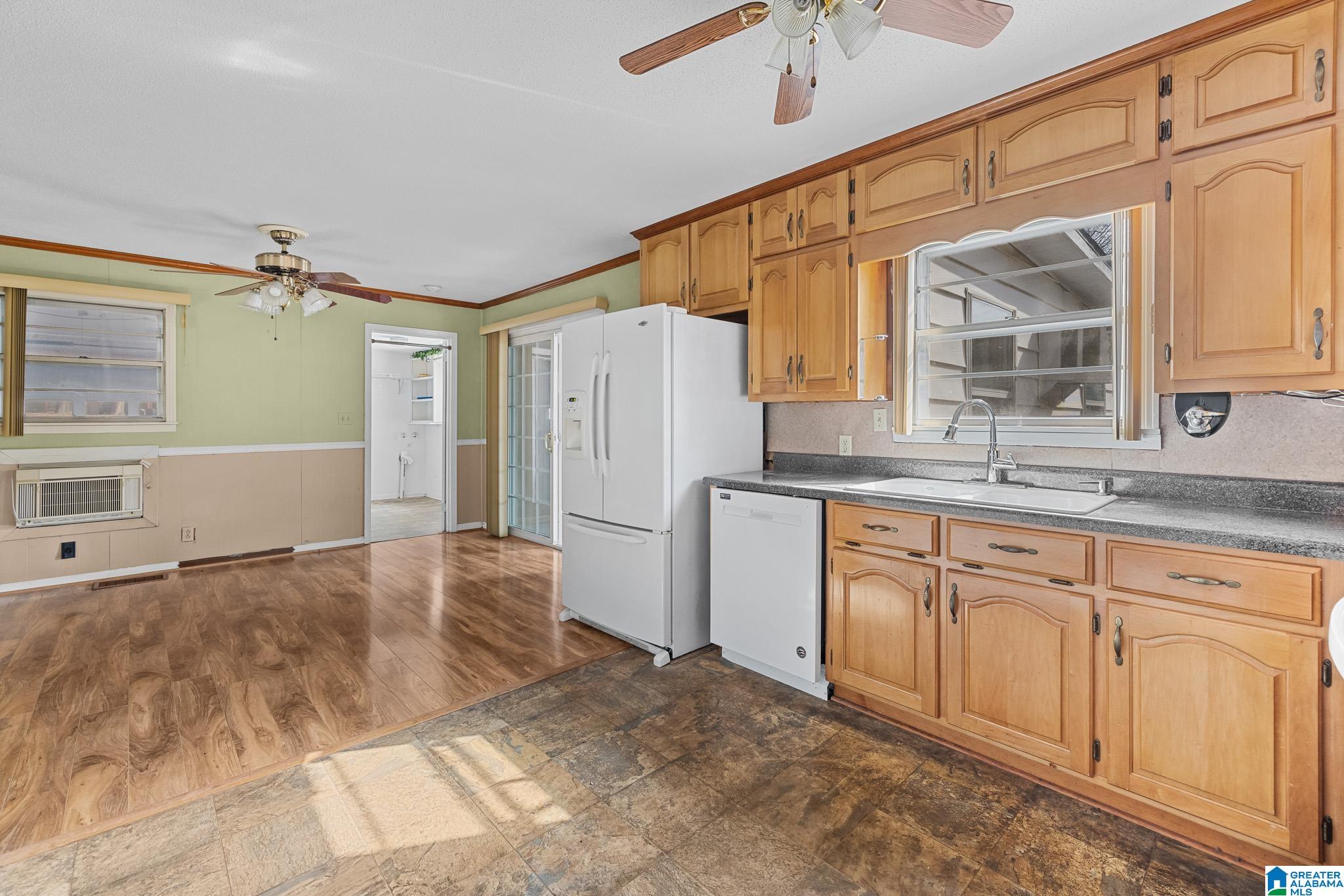 1812 Donafred Road Fultondale, AL 35068 - Photo 2 of 21