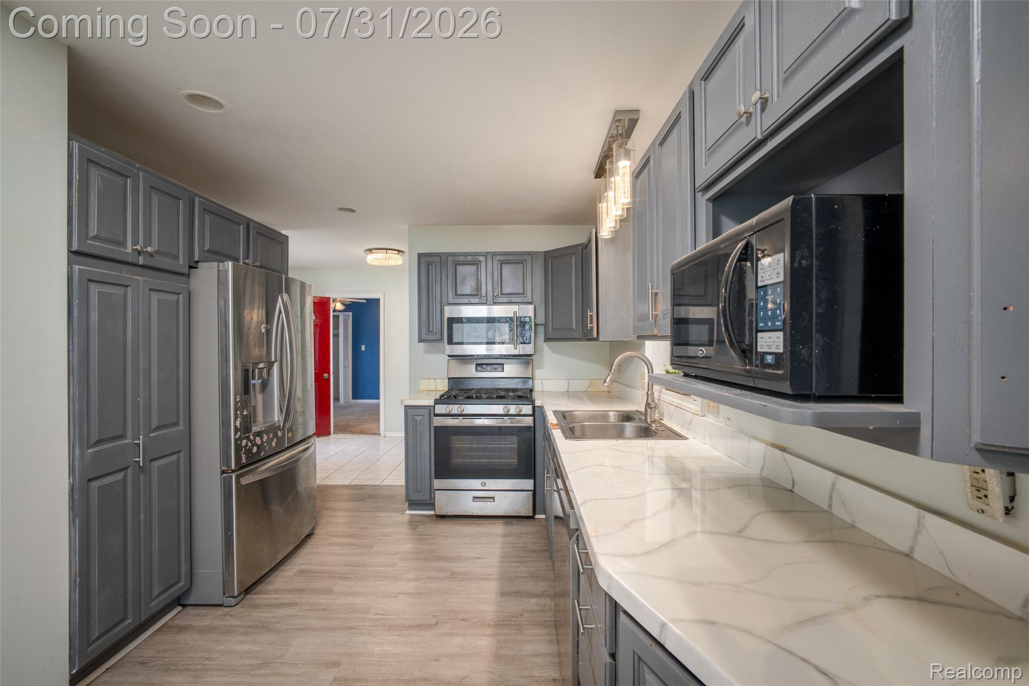 26085 Superior Road Taylor, MI 48180 - Photo 8 of 25 8.jpg