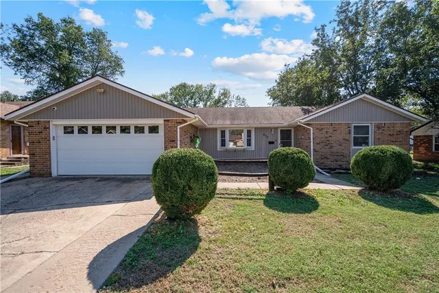 $204,900 | 937 Circle Drive, Independence, KS 67301