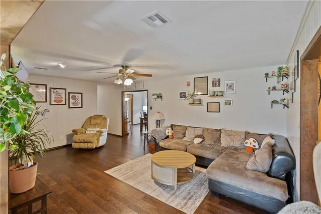 $204,900 | 937 Circle Drive, Independence, KS 67301