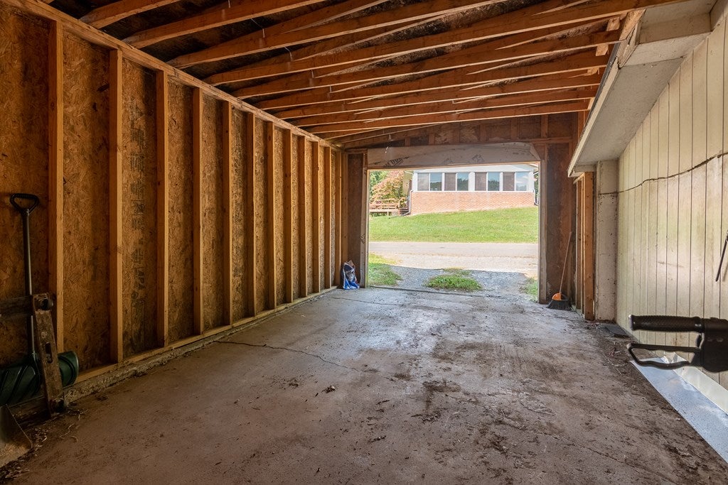 124 Frazier Road Galax, VA 24333 - Photo 26 of 35 Gallery Image 26