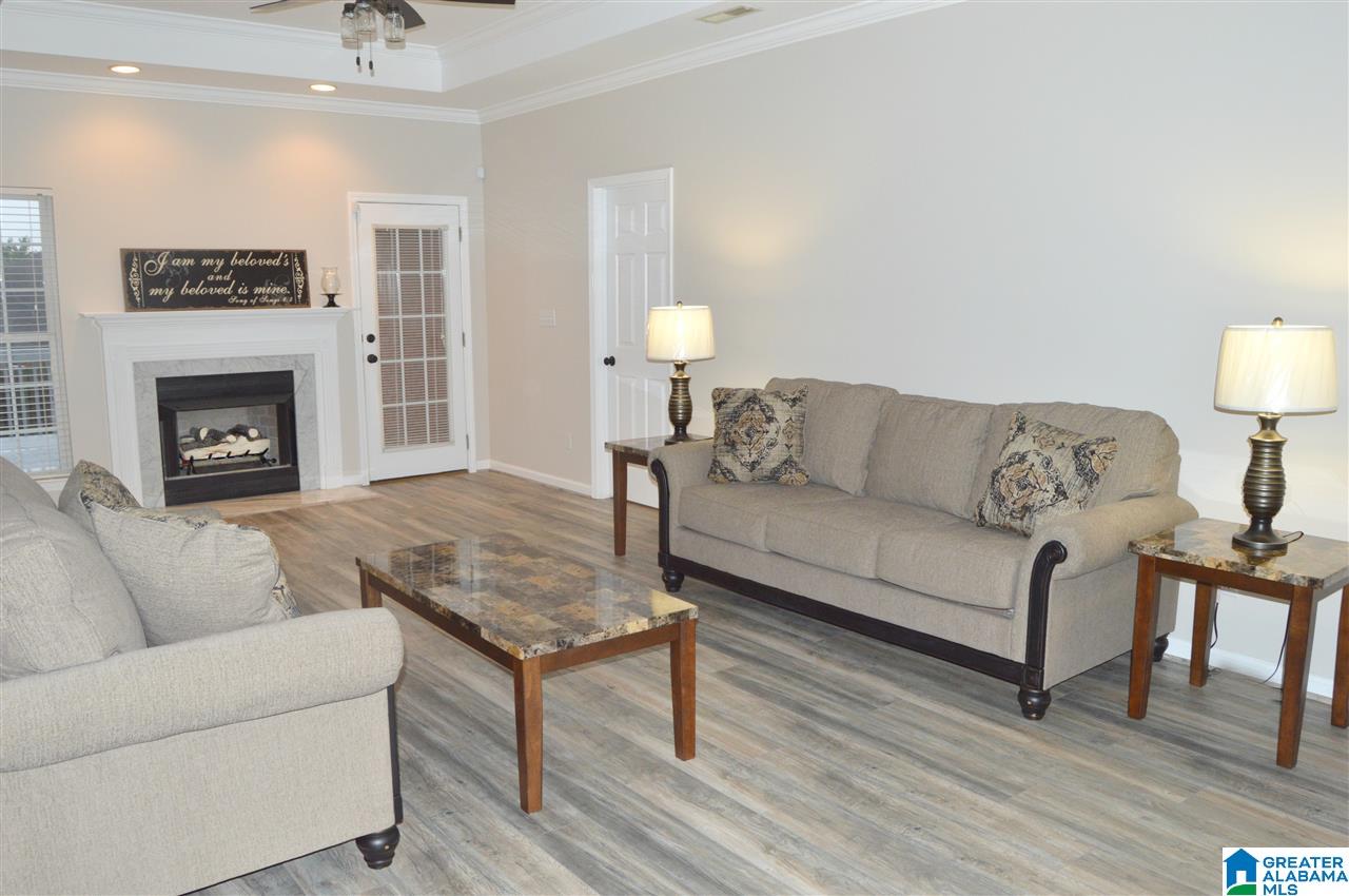 141 Victoria Lane Pleasant Grove, AL 35127 - Photo 3 of 20