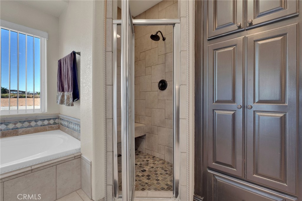 7435 Solano Road Phelan, CA 92371 - Photo 18 of 65