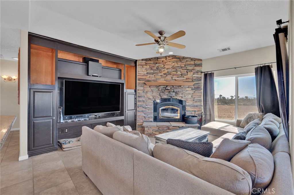 7435 Solano Road Phelan, CA 92371 - Photo 29 of 65